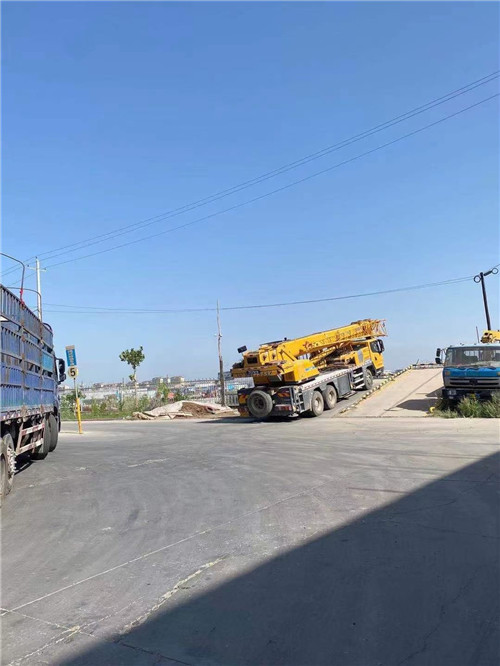 镇海区25吨吊车的租赁价格大概是多少？